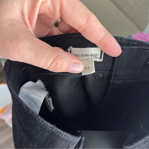 Madewell Jeans Women's 23 Cali Demi-Boot Black Frost Tencel Denim Edition J9500 - Picture 8 of 10